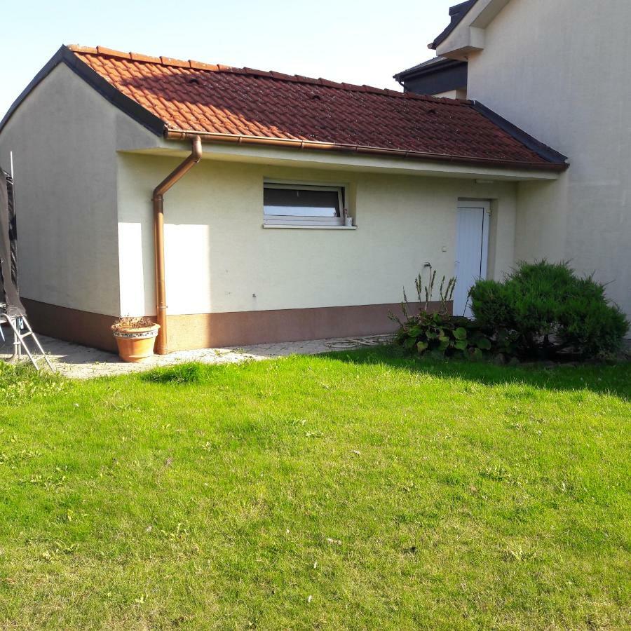 Villa Kysucka Senec Exterior photo